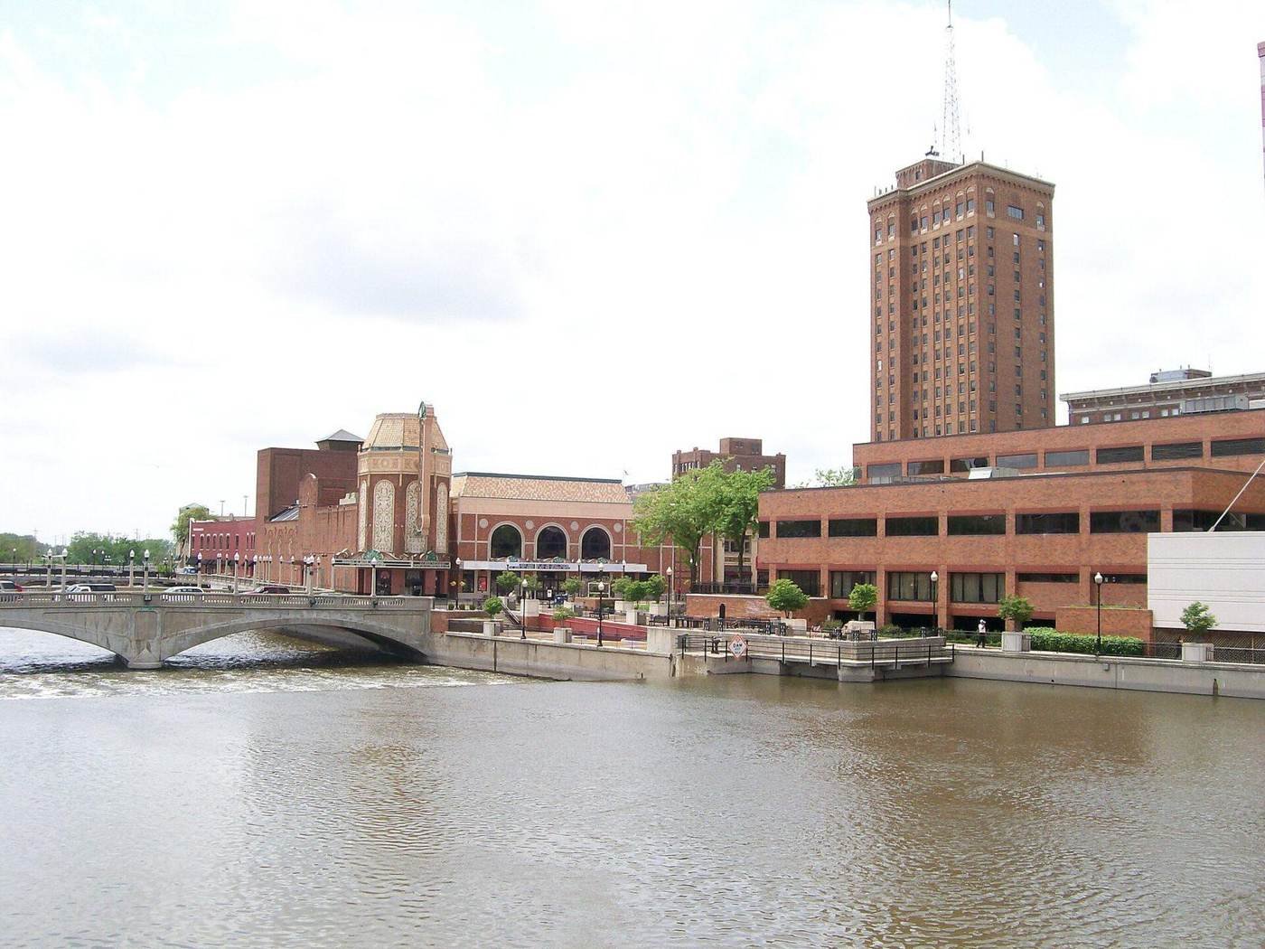 Downtown Aurora on the Fox River with the Paramount Theatre and Leland Tower